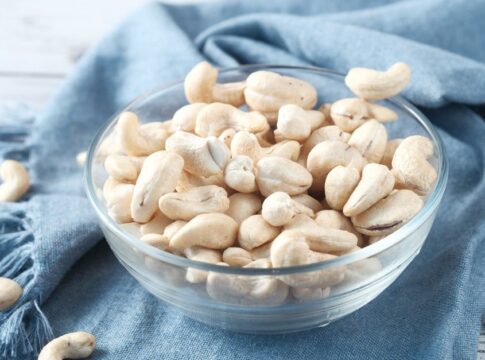 Why Cashews Are Never Sold in Shells: The Toxic Truth — Food & Drink trivia by Trivia Daily