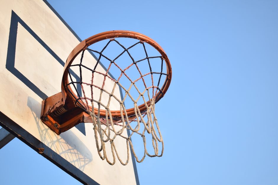 7 Surprising Facts About Basketball Hoops Being Peach Baskets