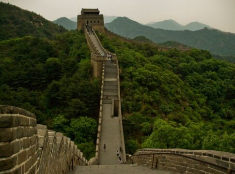 7 Surprising Facts About the Great Wall of Chinas Length — History trivia by Trivia Daily