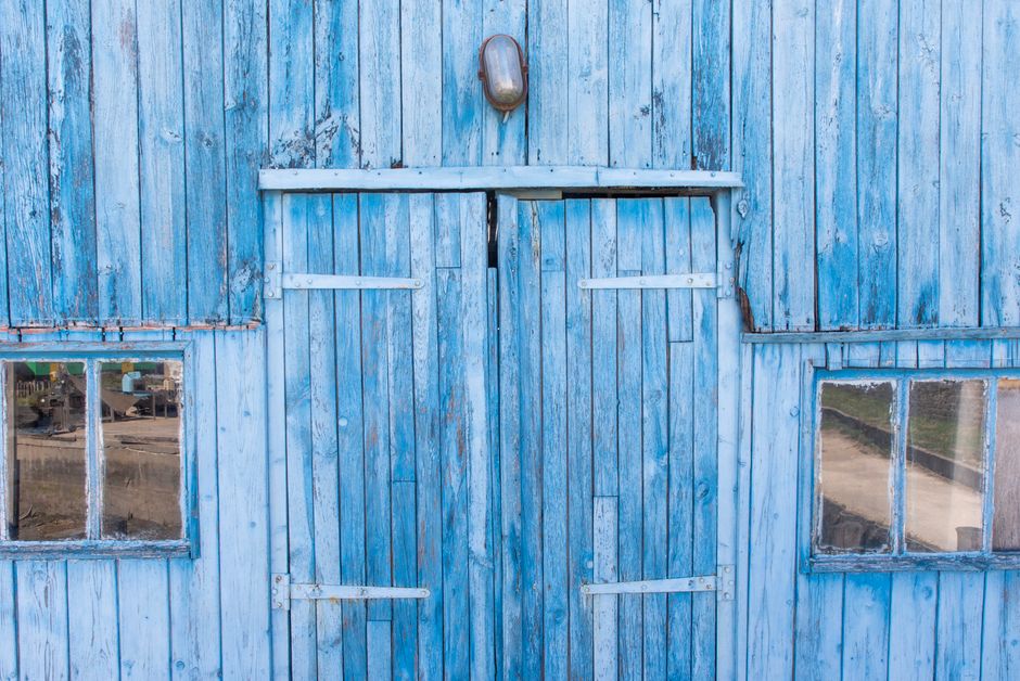 Why Barns Are Painted Red: The Historical Chemistry
