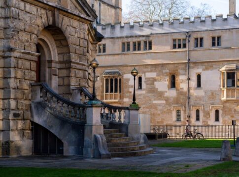 trivia-1788157569983 Why Oxford University Predates the Aztec Empire — History trivia by TrivBits