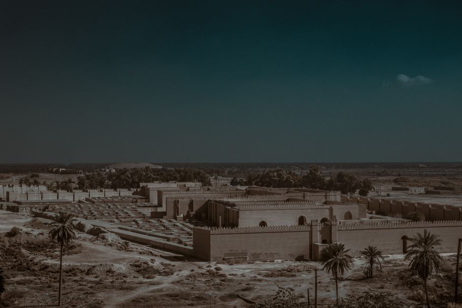 The Hanging Gardens of Babylon Never Existed: Truth — History trivia by TrivBits