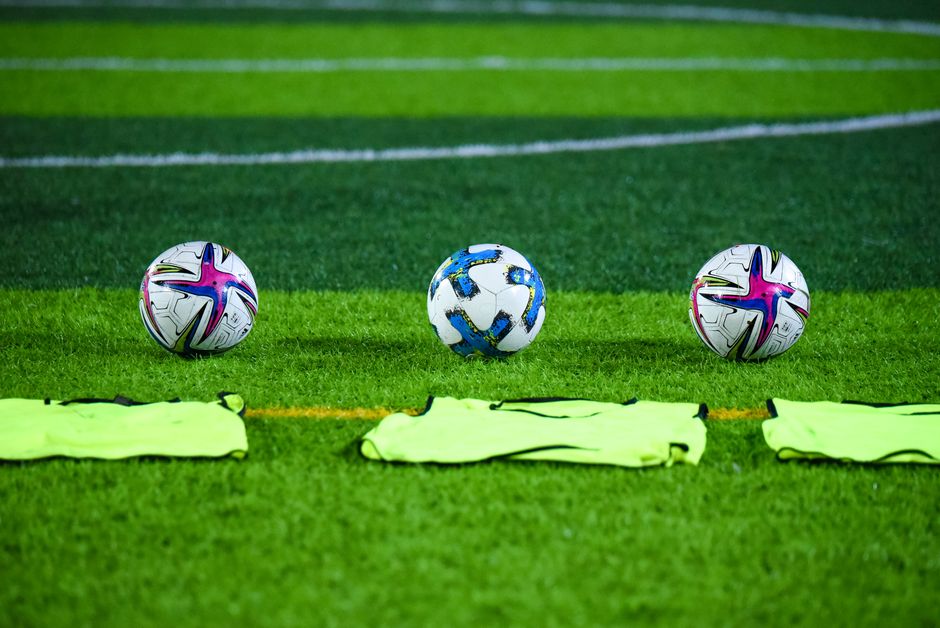 Soccer Ball Pentagons Total 12: Geometry Explained — Sports trivia by TrivBits