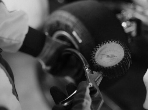 Champagne Pressure Equals Bus Tire: 7 Fizz Facts — Food & Drink trivia by TrivBits