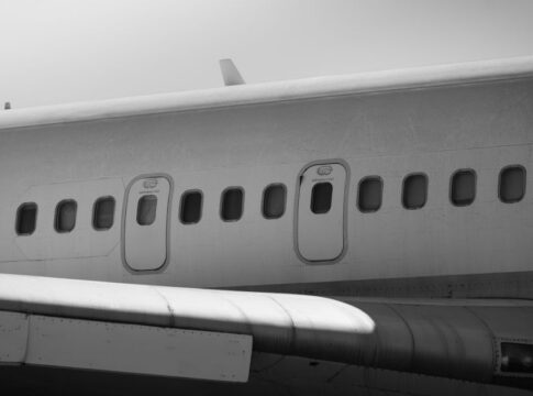 Why Airplane Windows Round: The 1954 Crash That Changed Design — General trivia by TrivBits