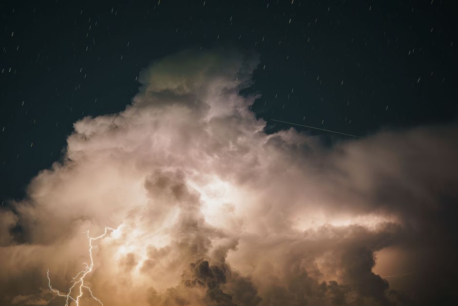 Why Lightning Strikes Earth 100 Times Per Second — General trivia by TrivBits