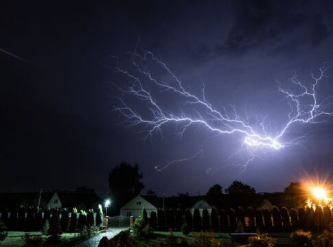 What Causes Lightning to Strike Twice: Myth Busted — General trivia by TrivBits