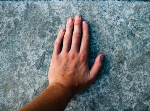 9 Surprising Facts About Left-Handed Peoples Brains — General trivia by TrivBits