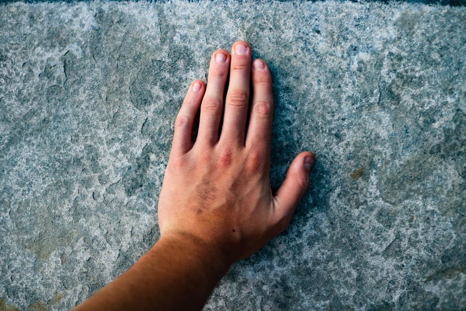 9 Surprising Facts About Left-Handed Peoples Brains — General trivia by TrivBits