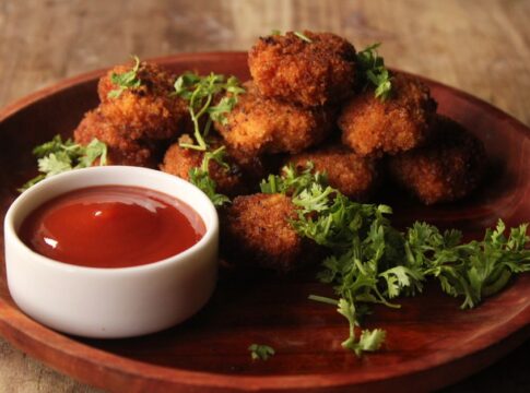 The Inventor of Chicken Nuggets: McDonalds Myth — Food & Drink trivia by TrivBits